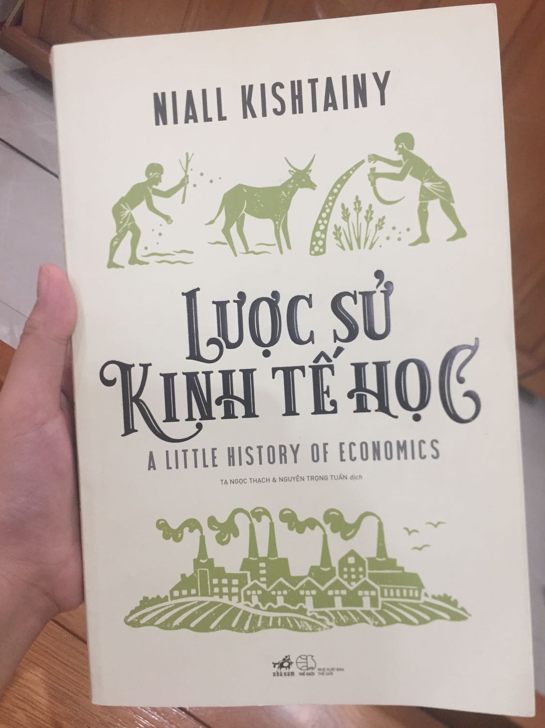 Tác giả đã khéo léo đan cài những câu chuyện về cuộc đời và tư tưởng của các nhà kinh tế học nổi tiếng