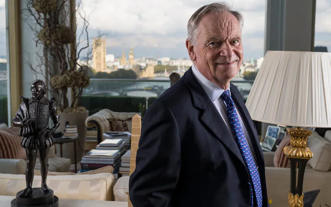 Jeffrey Howard Archer - tác giả "Đứa Con Gái Hoang Đàng"